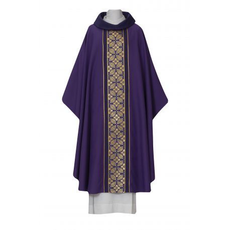 102-711119 Mont St. Michel Chasuble Serum Purple w/Cowl