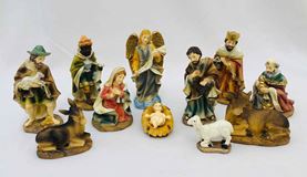 11pc 4.5" Heavens Majesty Nativity Figure Set